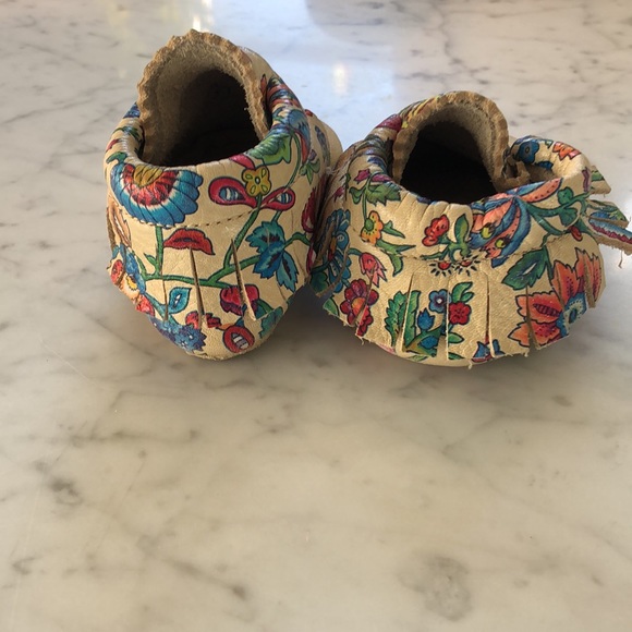 Handmade baby moccasins size 3 - Picture 6 of 9